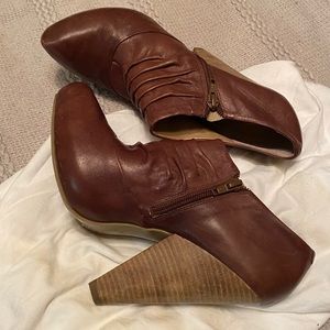 Happy Hour Jessica Simpson Booties!